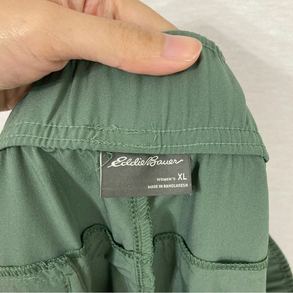 New Eddie Bauer Women's Green Lightweight Pull-on Traveler Pants size XL - Picture 2 of 10